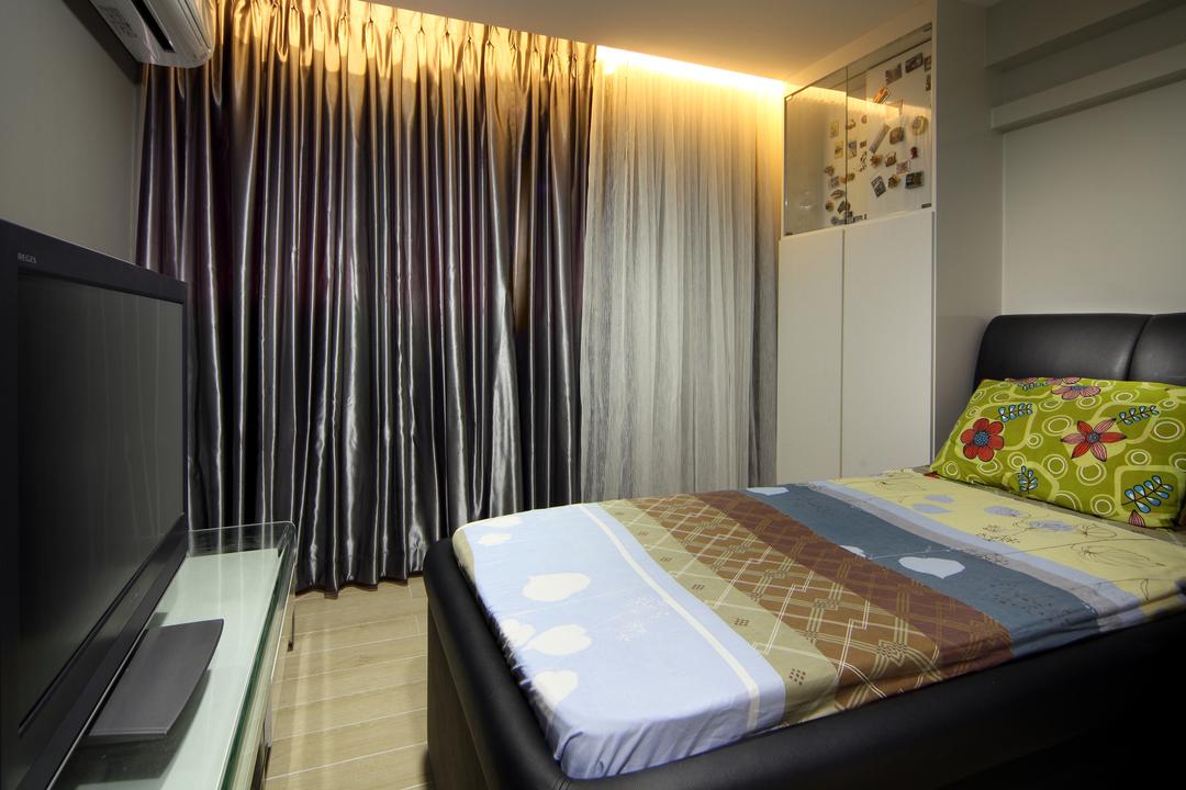 Bishan Street 13 (Block 194), Boonsiew D'sign, Modern, Bedroom, HDB, Patterned, Curtains, Double Layered Curtains, Bed, Furniture, Machine, Ramp