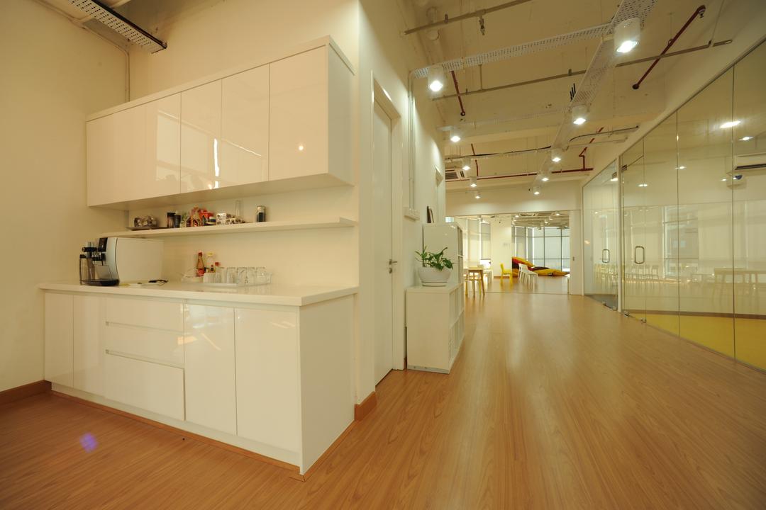 Vertical - Gamefounder, IQI Concept Interior Design & Renovation, Modern, Commercial, Floor, Flooring