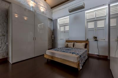 Onan Road, EZRA Architects, Contemporary, Bedroom, Landed, Wooden Bed, Wood Wardrobe, White Wardrobe, Closet, Wooden Flooring, Red Brick Wall, White Wall, Bed, Furniture, Indoors, Interior Design, Room