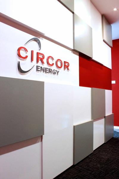 Circor Energy Office @ Maxis tower, MLA Design, Modern, Commercial, Tv Feature Wall, Office, White, Red, Feature Wall