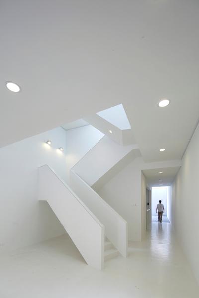 Gallery House, Lekker Architects, Modern, Commercial, Wall Lamp, White Stairway, White Steps, Stairway, Recessed Lights