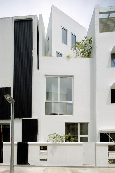 Gallery House, Lekker Architects, , , Exterior View, Monochrome Walls