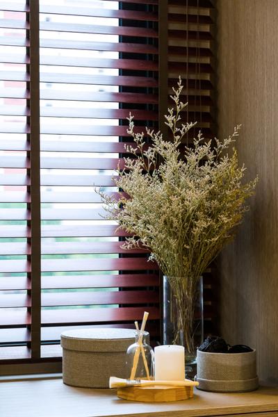 Nin Residence, Icon Interior Design, Modern, Bedroom, Condo, Flora, Lavender, Plant