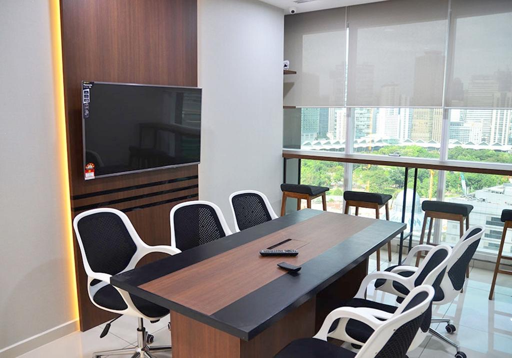 Binjai Soho, Commercial, Interior Designer, Spazio Design Sdn Bhd, Modern, Office Chair, Tv, Meeting Room, Conference Room, Stools, Bar Stool, Blinds, Chair, Furniture, Dining Table, Table, Indoors, Room