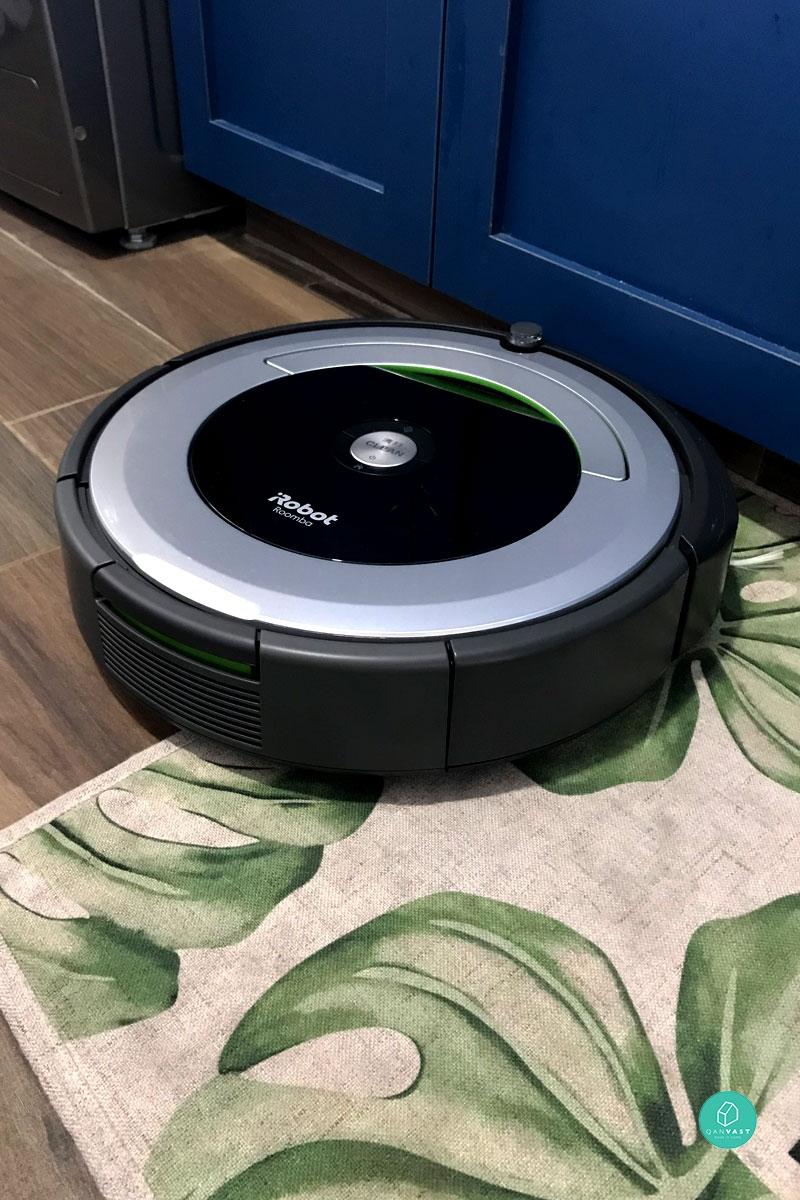 Xiaomi Roborock Vs iRobot Roomba Robot Vacuum Review