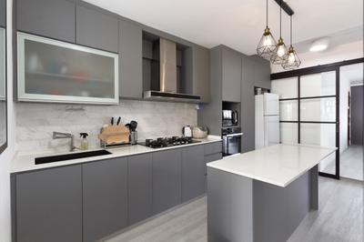 Clementi West Street 2 by J Design & Build