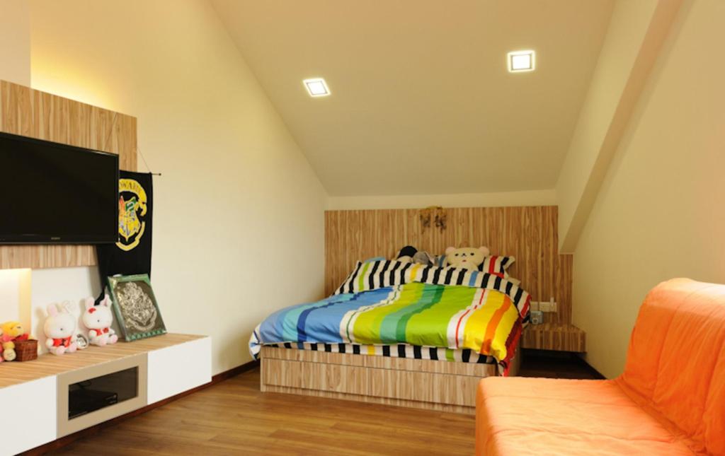 Traditional, Landed, Bedroom, Butterfly Avenue, Interior Designer, Icon Interior Design, Kids, Kids Room, Parquet, Slanted Ceiling, Tv Console, Wood, Laminate, Wood Laminate, Sofa, Chair, Parquet Wall, Night Stand, Side Table, Table, Mounted Table, Bed, Furniture, Indoors, Interior Design, Room, Flooring