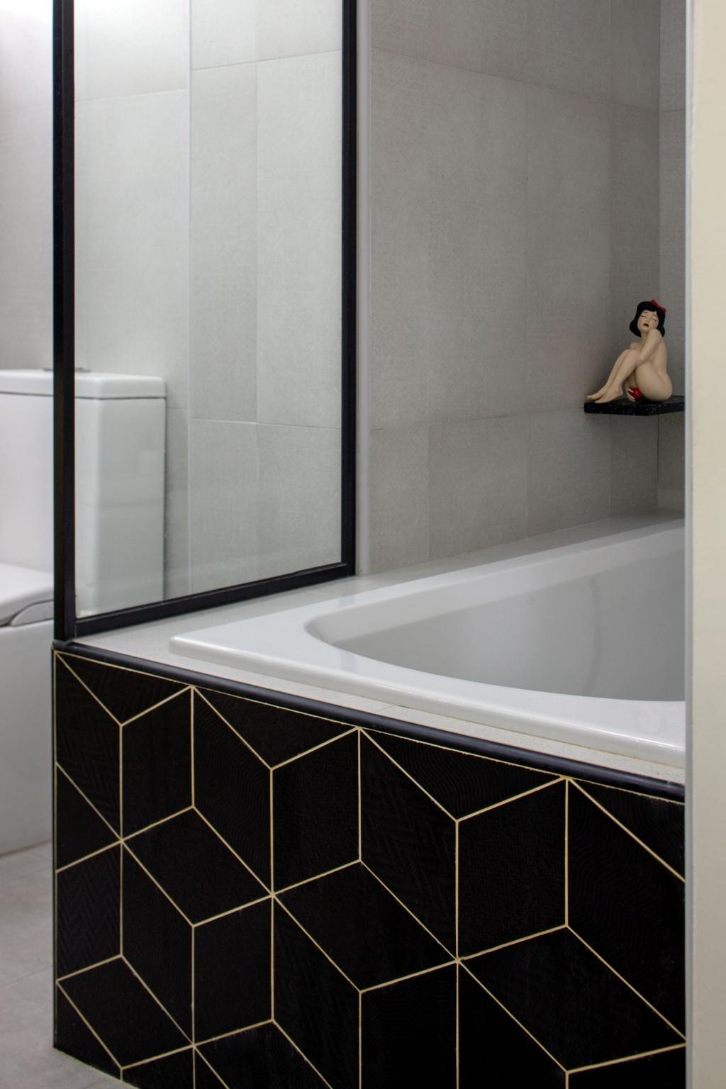 Contemporary, HDB, Bathroom, Sin Ming Avenue, Interior Designer, ELPIS Interior Design, Bathtub