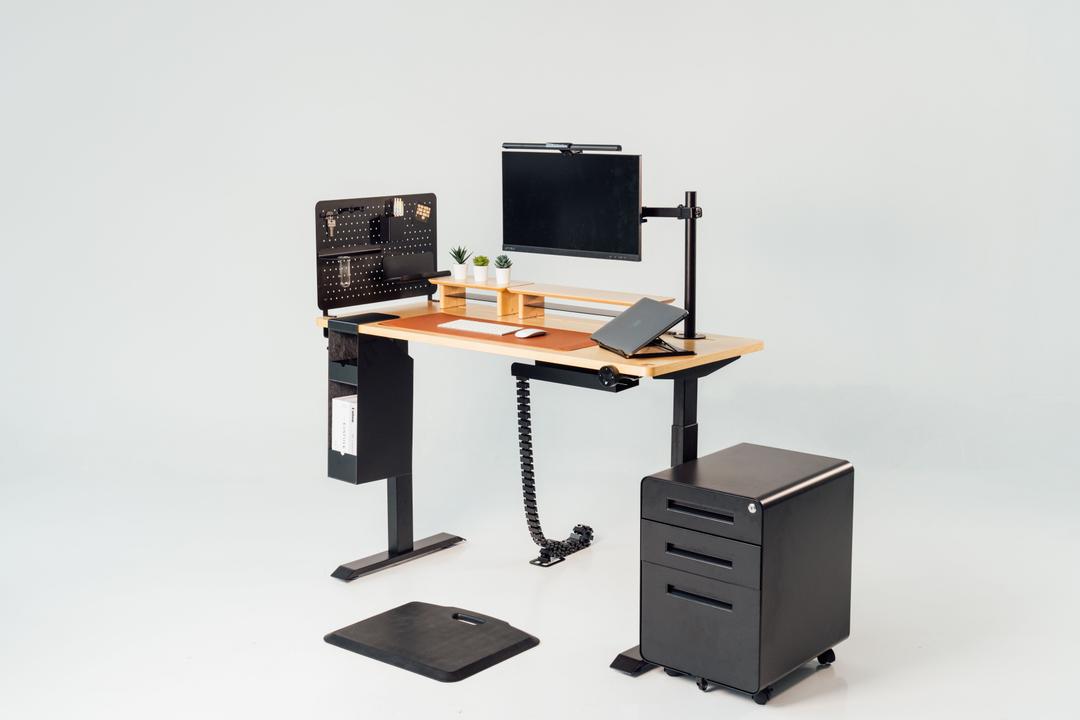 Is It Worth Spending $1,500 on the EverDesk+ Max Standing Desk? 3