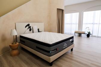5% off on mattresses only 1