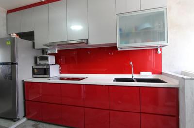 Pasir Ris (Block 642), Ingenious Design Solutions, Traditional, Kitchen, HDB, White, Red, Glass Wall, Glossy, Laminates, White Kitchen Cabinets, Monochrome, Kitchen Countertop, Cement Flooring, Indoors, Interior Design, Room, Building, Housing, Loft