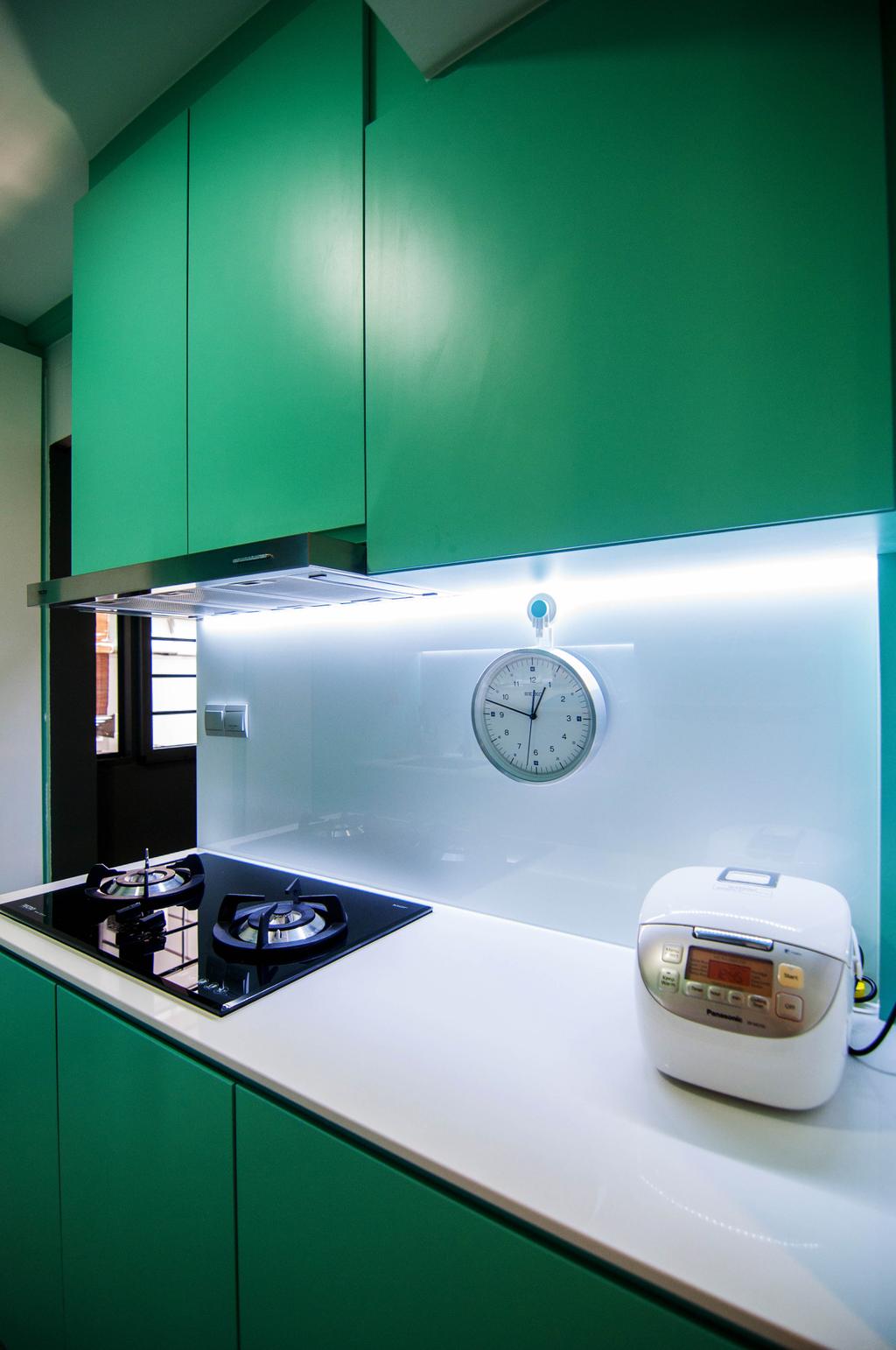 Traditional, HDB, Kitchen, SkyTerrace @ Dawson (Block 91), Interior Designer, IdeasXchange, White Countertop, Under Cabinet Lighting, Green Cabinet, Green, Stove