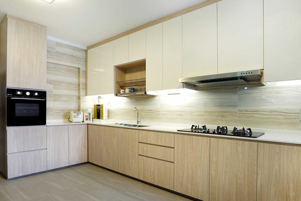 Minimalist, HDB, Kitchen, Pasir Ris (Block 487), Interior Designer, Cozy Ideas, Kitchen Cabinets, Cabinetry, Under Cabinet Lighting, Light Wood, White And Wood, Exhaust Hood, Stove, Kitchen Rack, Kitchen Sink, Oven, Indoors, Interior Design, Room, Appliance, Electrical Device