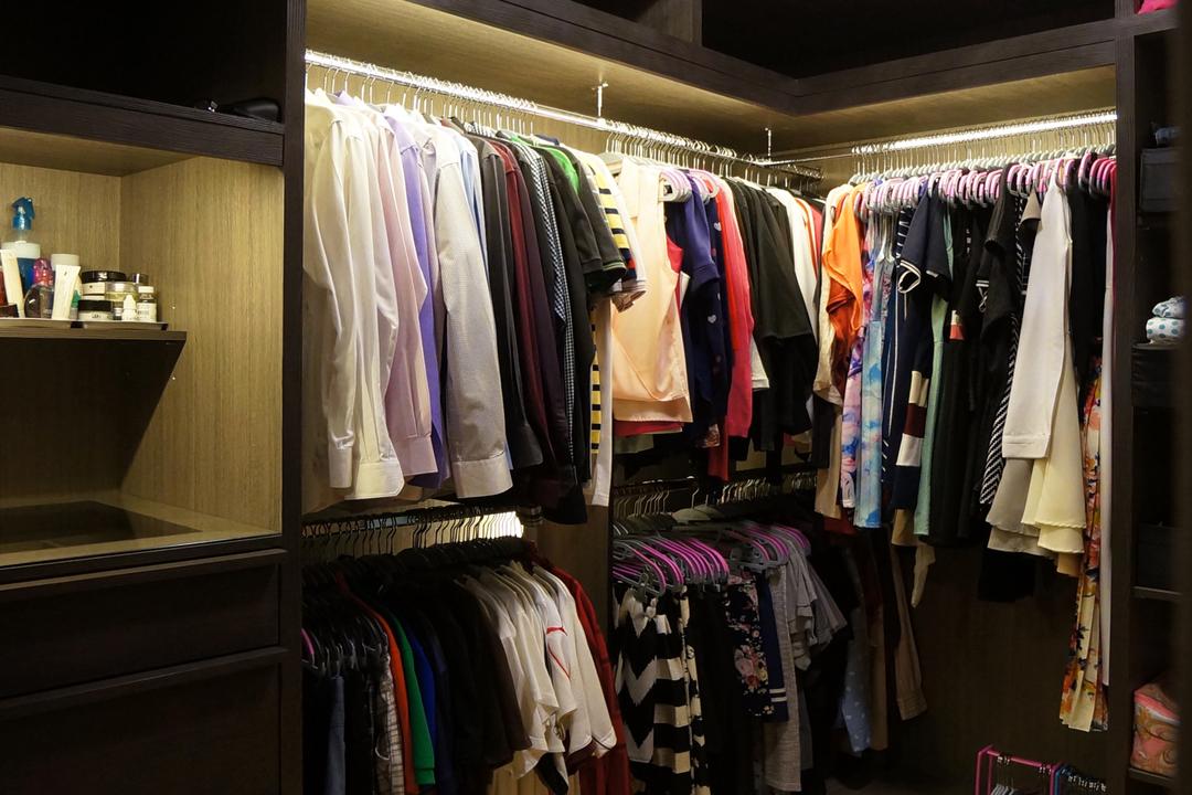 Punggol Walk (Block 310C), Space Atelier, Modern, Bedroom, HDB, Wardrobe, Walk In Wardrobe, Wardrobe For Men, Shirts